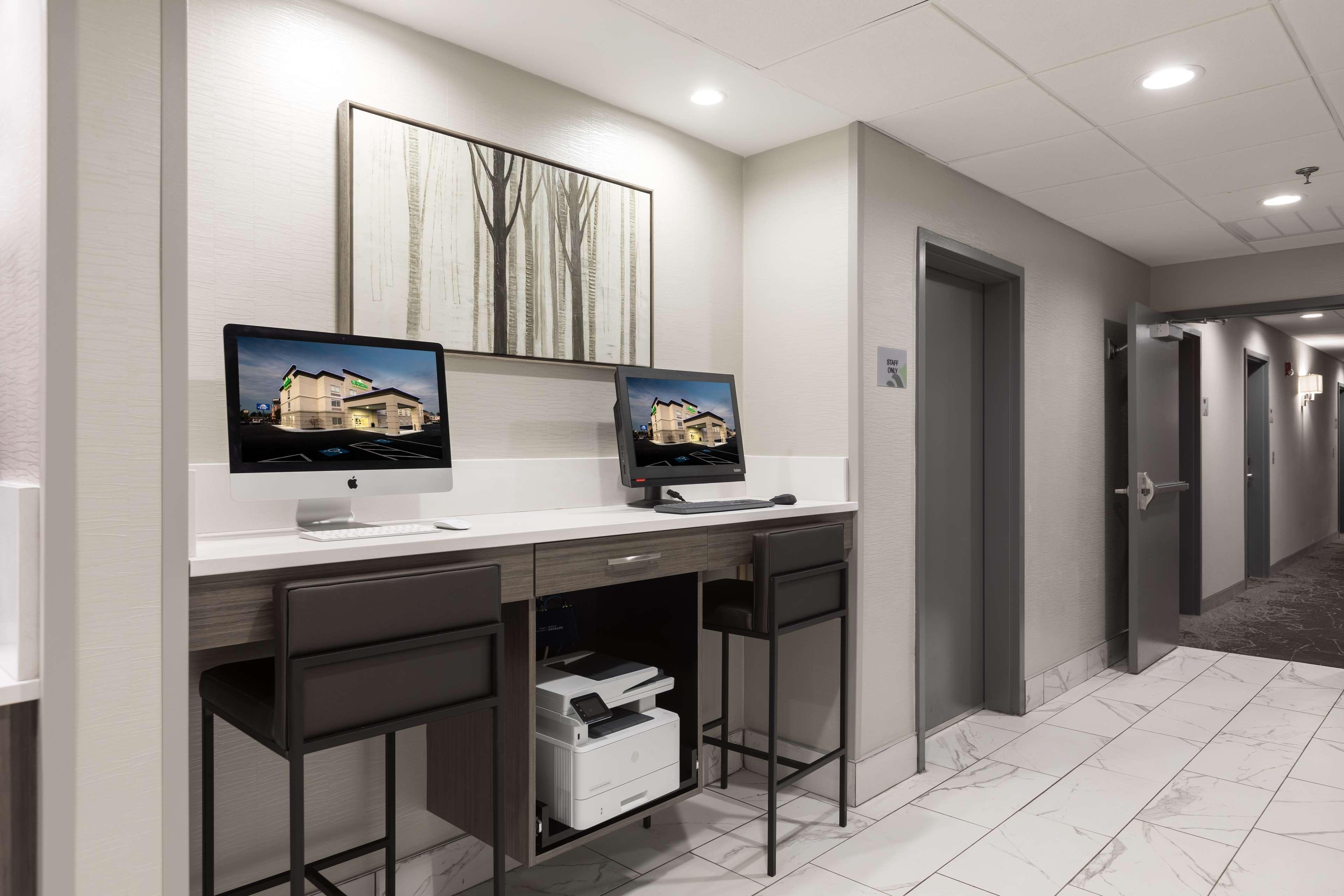 Wingate Augusta Washington Road By Wyndham Exterior foto