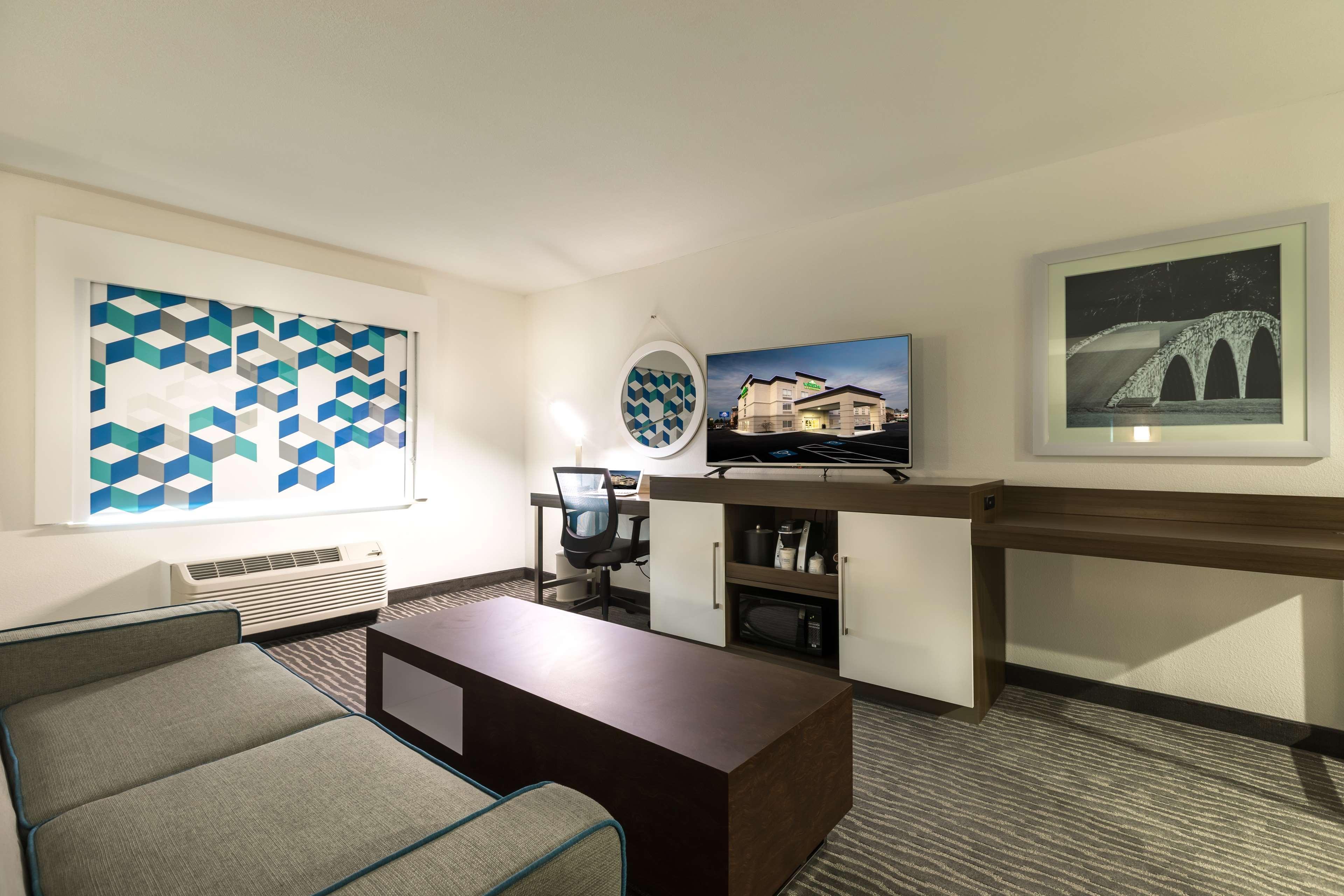 Wingate Augusta Washington Road By Wyndham Exterior foto