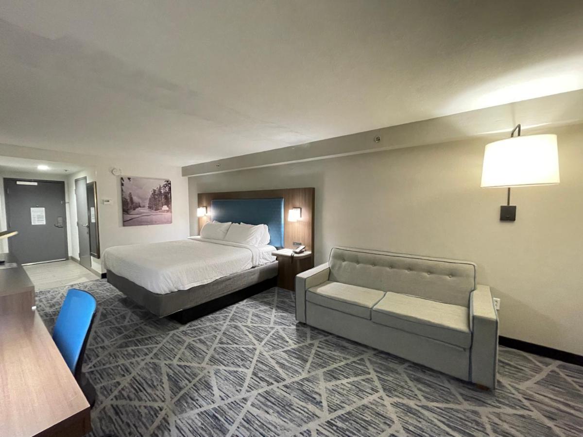 Wingate Augusta Washington Road By Wyndham Exterior foto