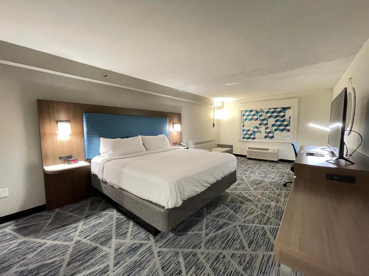 Wingate Augusta Washington Road By Wyndham Exterior foto